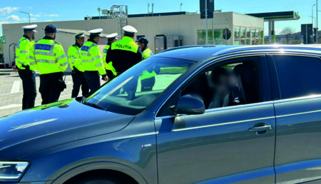 Șoferiță prinsă în flagrant la Mioveni! A fost taxată dur