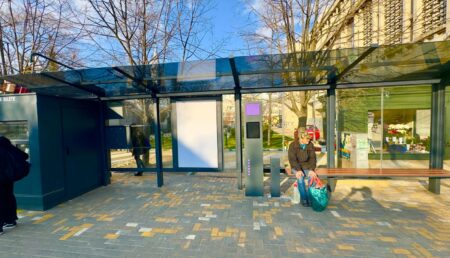 Stațiile de autobuz Publitrans încep să prindă „viață”