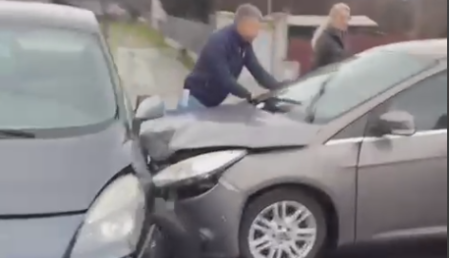 Alt accident în Argeș! Părţi şi bucăţi din maşini s-au împrăștiat pe carosabil
