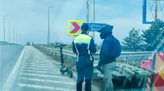 Viral: Cu trotineta pe Autostradă! ,,Știa o scurtătură”, ,,Măcar avea cască!”