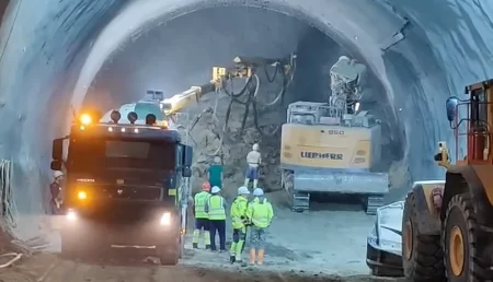Video. Imagini spectaculoase cu primul tunel veritabil de autostradă din România