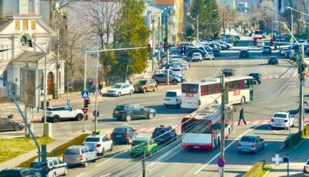 Schimbări majore în traficul din Pitești: Ce trebuie să știe șoferii!
