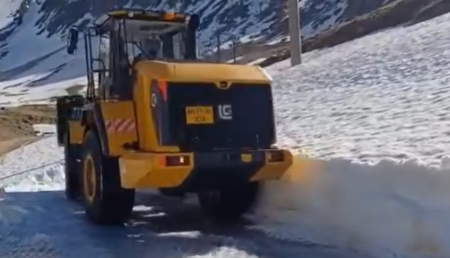 Video. Zăpadă pe un drum important din Argeș! Imagini filmate azi