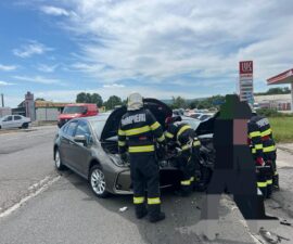 Accident cu două victime! Impact puternic între autoturisme
