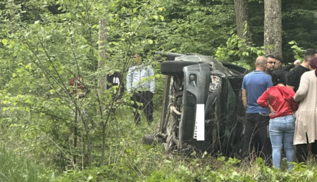 Ziua accidentelor cu victime! Un alt autoturism s-a răsturnat, lângă Zoo Pitești