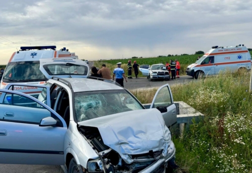 Mașina i-a adus moartea la 76 de ani, alți 4 oameni răniți grav!