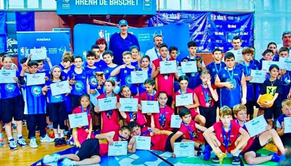 Școala Gimnazială ,,Traian” din Pitești își adaugă un nou trofeu: Vicecampioni Jr NBA România Sud!