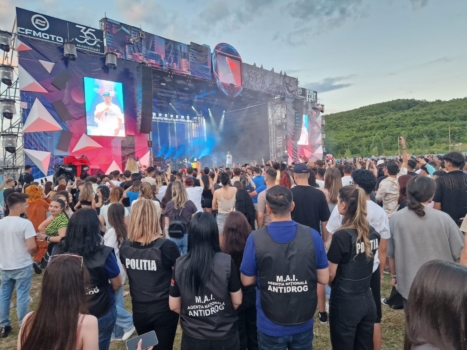 Poliția a intervenit! Tineri luați prin surprindere!