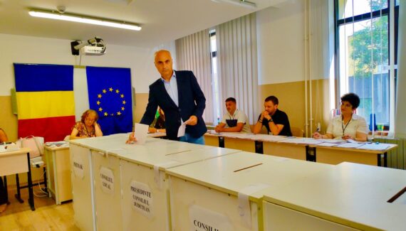 Radu Perianu: Mi-aș dori ca generația tânără să vină la vot!