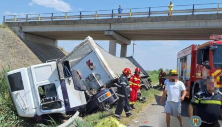 Nenorocire pe Autostrada A1: Mai mulți morți și răniți grav după ce au fost spulberați de TIR