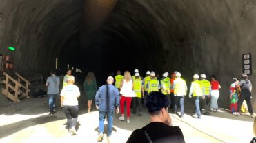 Grindeanu a inspectat tunelurile ‘Alina’ și ‘Daniela’. Imagini senzaționale de sub pământ!