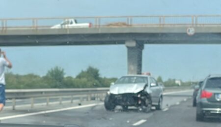 Acum! Accident pe Autostradă, aproape de Pitești. Mașină praf și pulbere