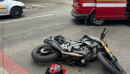 Urgență în Pitești: Din nou accident cu motociclist implicat!