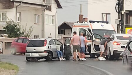 Persoană rănită în urma unui accident, la Moșoaia