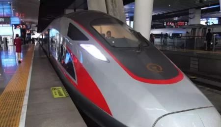 Premieră pe șine: Primul tren electric debutează în România!