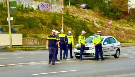 Poliția cumpără veste reflectorizante, autospeciale pirotehnice și echipamente audio-video