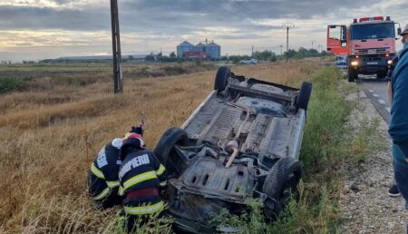 Argeș: Accident, ACUM, între două autoturisme!