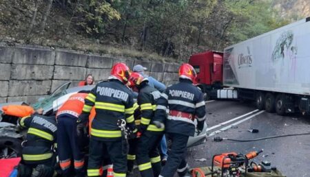 Accident deosebit în de grav pe cel mai periculos drum: Persoană încarcerată!