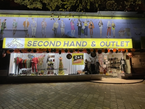 Oferte de neratat la Lara Outlet: Ținute perfecte de Halloween la prețuri înfricoșător de mici