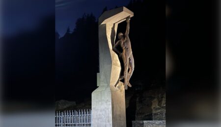 Argeș: Monument în memoria celor care au construit Transfăgărășanul