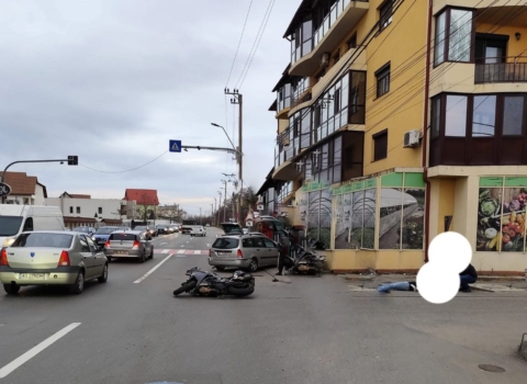 Accident grav cu motociclist, în Pitești, lângă Capitol, acum!