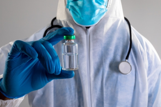 Vaccin antigripal în doză mare: pentru cine este recomandat la peste 65 de ani