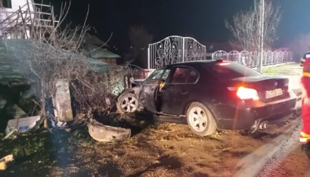 Accident lângă Pitești, deosebit de grav, azi-noapte: Un BMW, praf și pulbere!