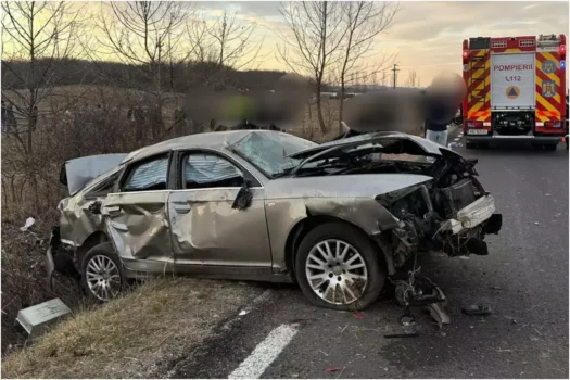 Accident fatal. O persoană și-a pierdut viața și alte două sunt grav rănite
