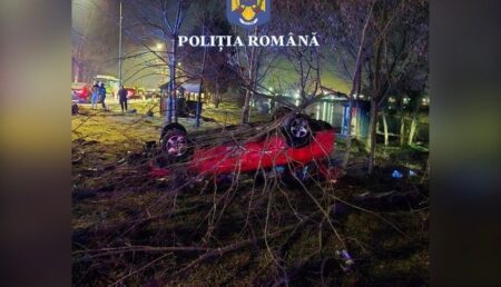 VIDEO. Accident șocant: S-a răsturnat cu mașina