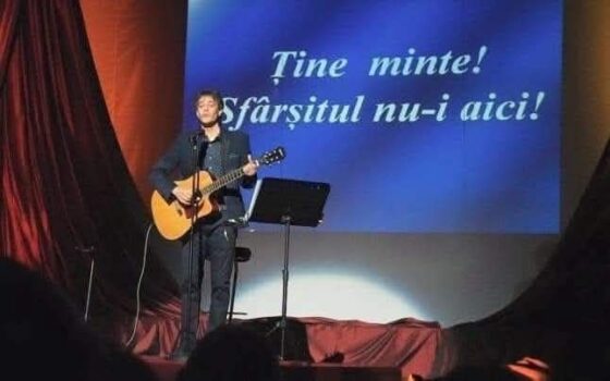 „Ține minte! Sfârșitul nu-i aici!”