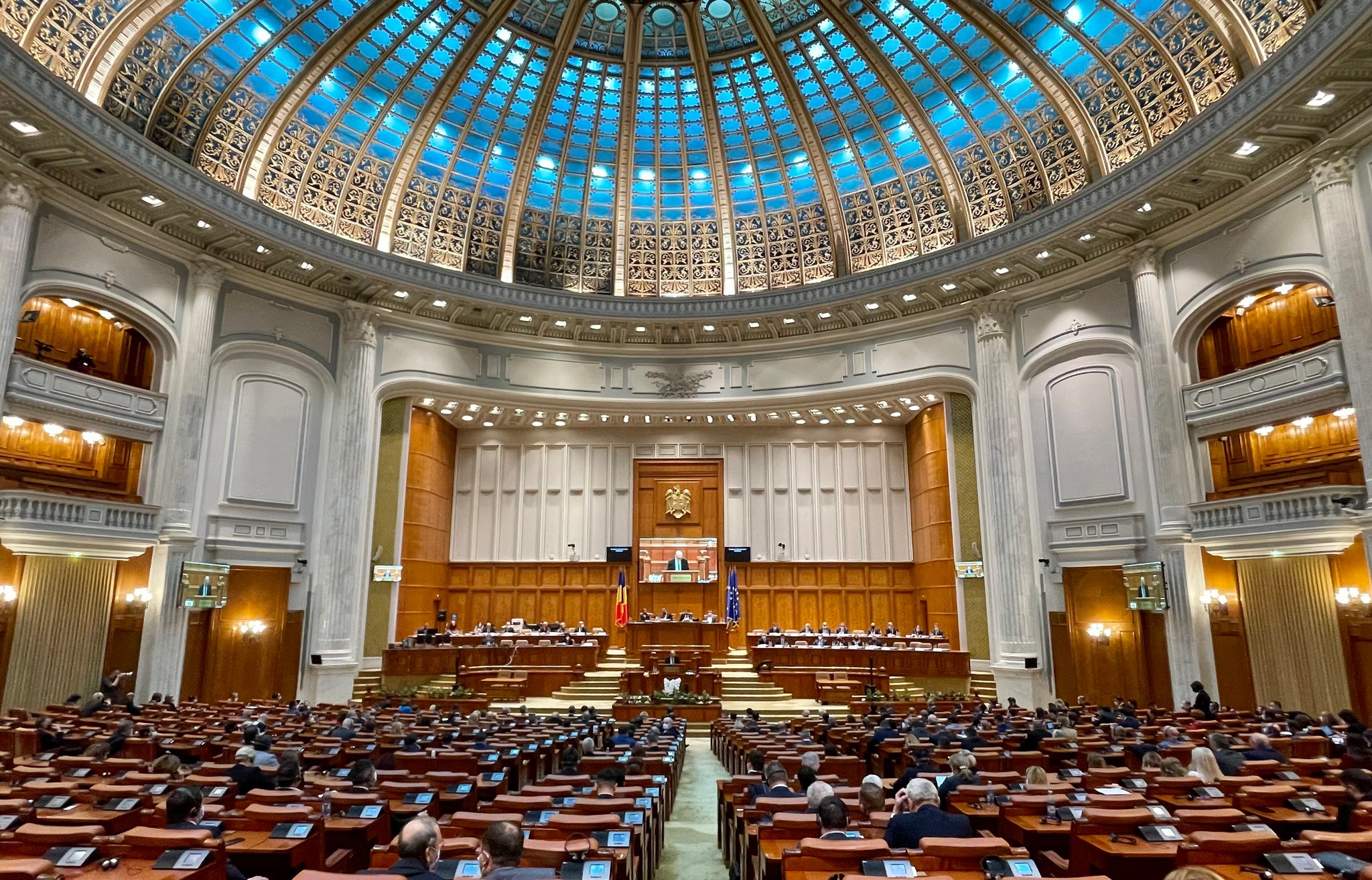 Lege nouă: Parlament