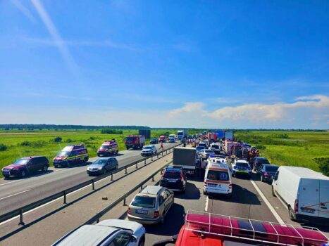 Accident pe A2, spre București: 7 mașini implicate. Trafic restricționat