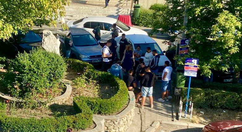 Conflict tensionat la Spitalul Județean Argeș! Poliția a înconjurat zona