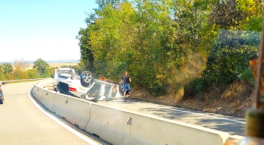Breaking-News Alert: Bolid BMW X6, accident grav pe DN65