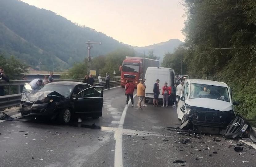 Accident grav pe cel mai aglomerat drum
