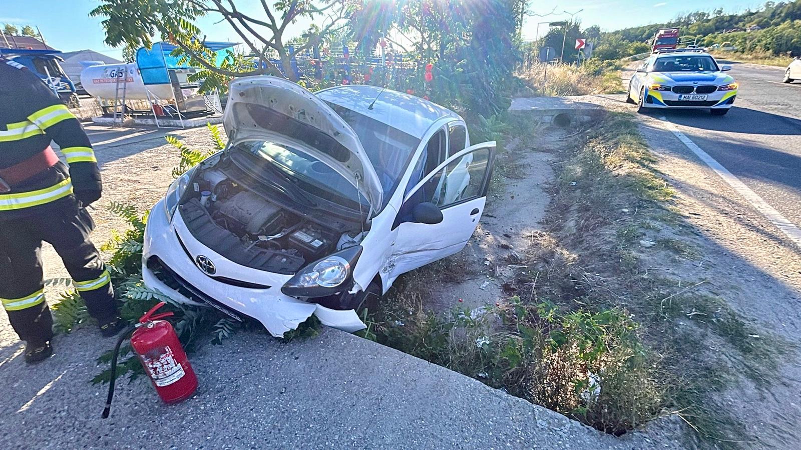 Argeș. A ajuns cu mașina în șanț! Un copil printre victime