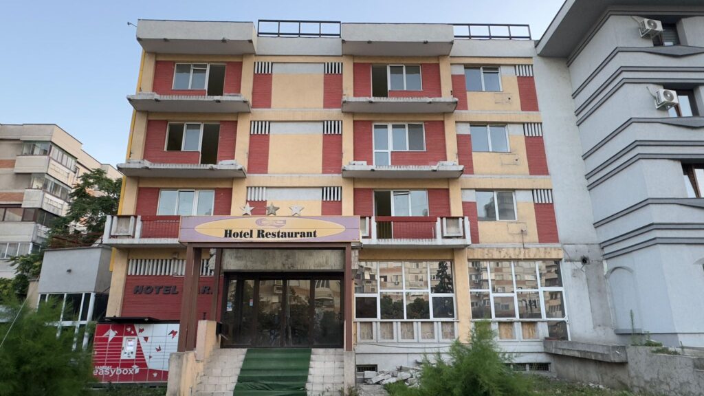 Hotel Cara, august 2025