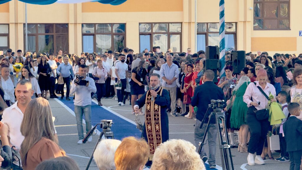 Preoți, Matei Basarab, Pitesti