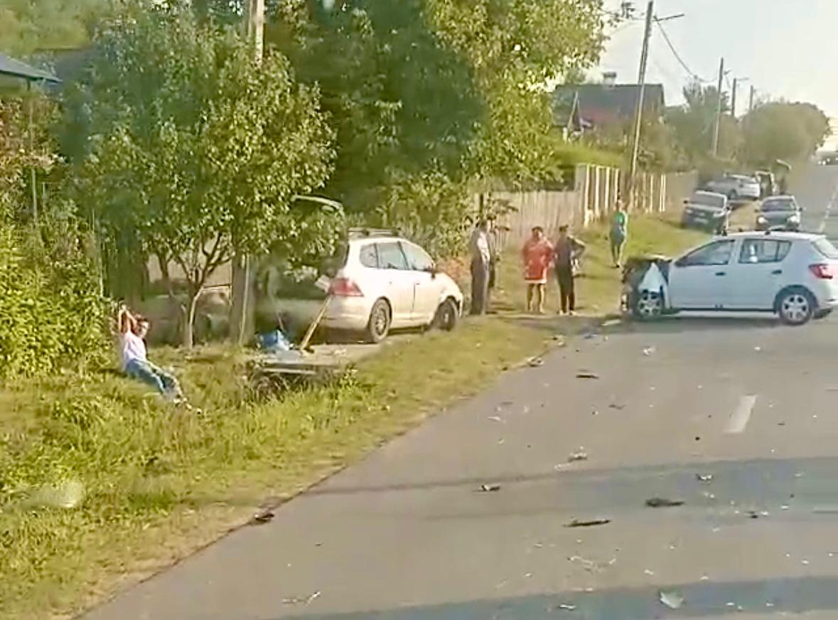 Accident grav pe DN73D, Davidești, Argeș: 3 mașini implicate!