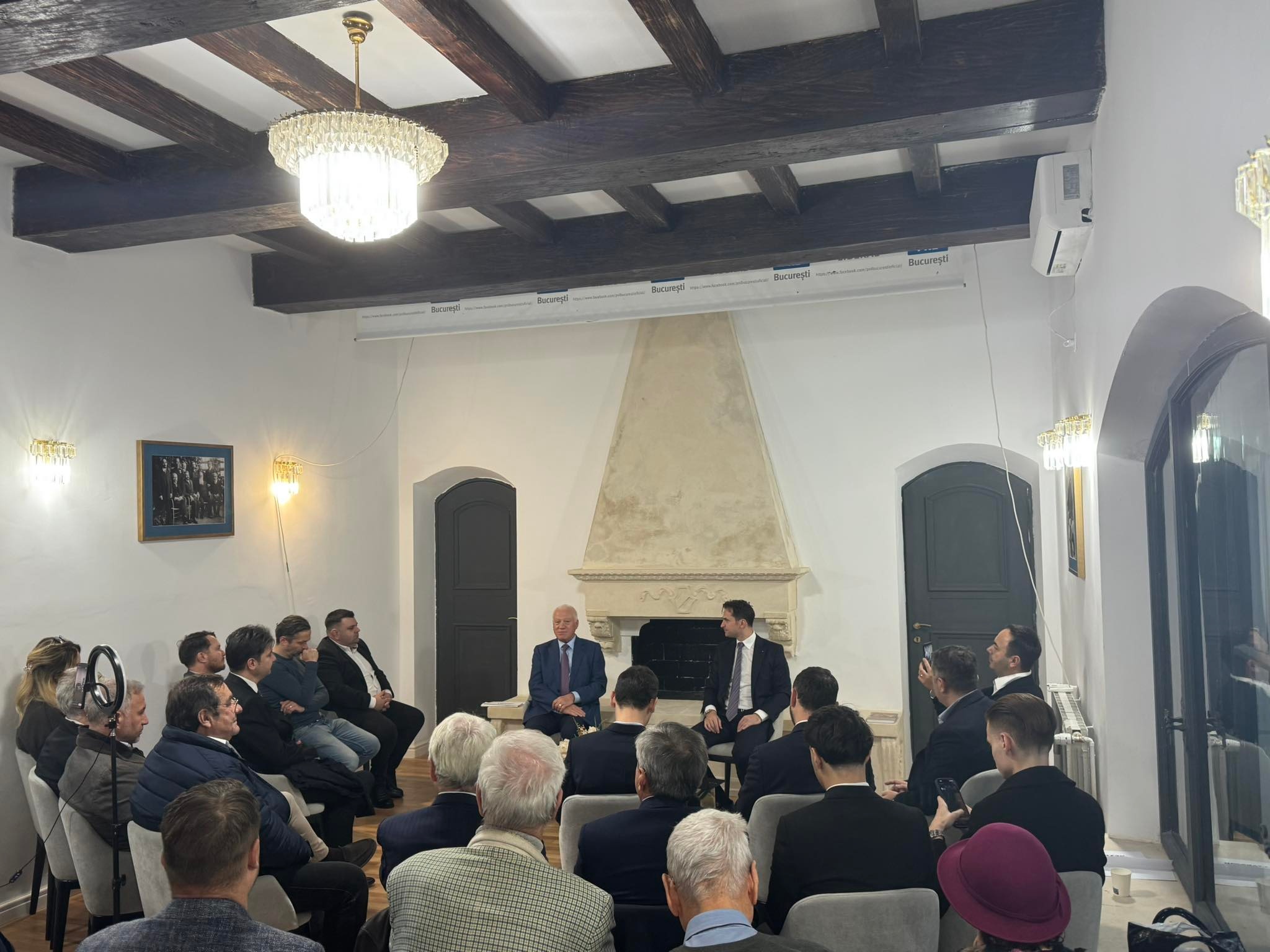 Eveniment liberal “Fireside Chat cu Valeriu Stoica''