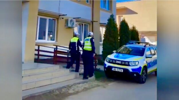 El este! Rupt de beat, a făcut prăpăd pe stradă, lângă Pitești!