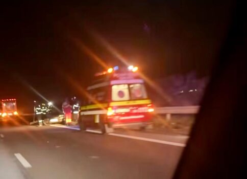 Impact violent, noaptea trecută, pe Autostrada A1 București–Pitești