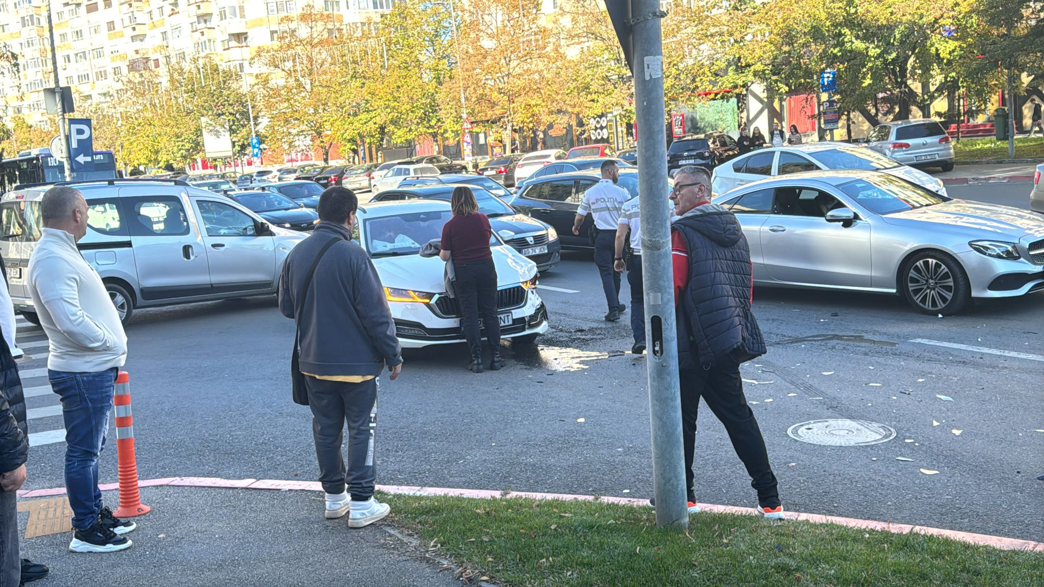 Pitești. Accident în Centru, ACUM!