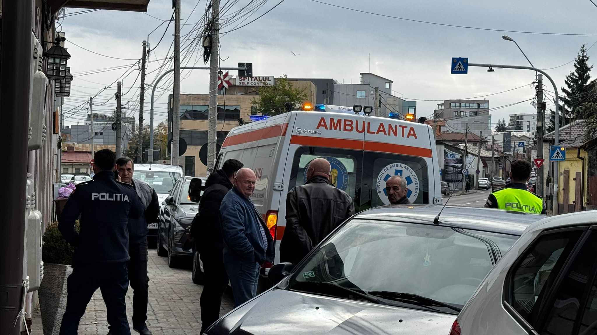 Exclusiv. Șofer de autobuz Publitrans în stop-cardiorespirator! Manevre de resuscitare!