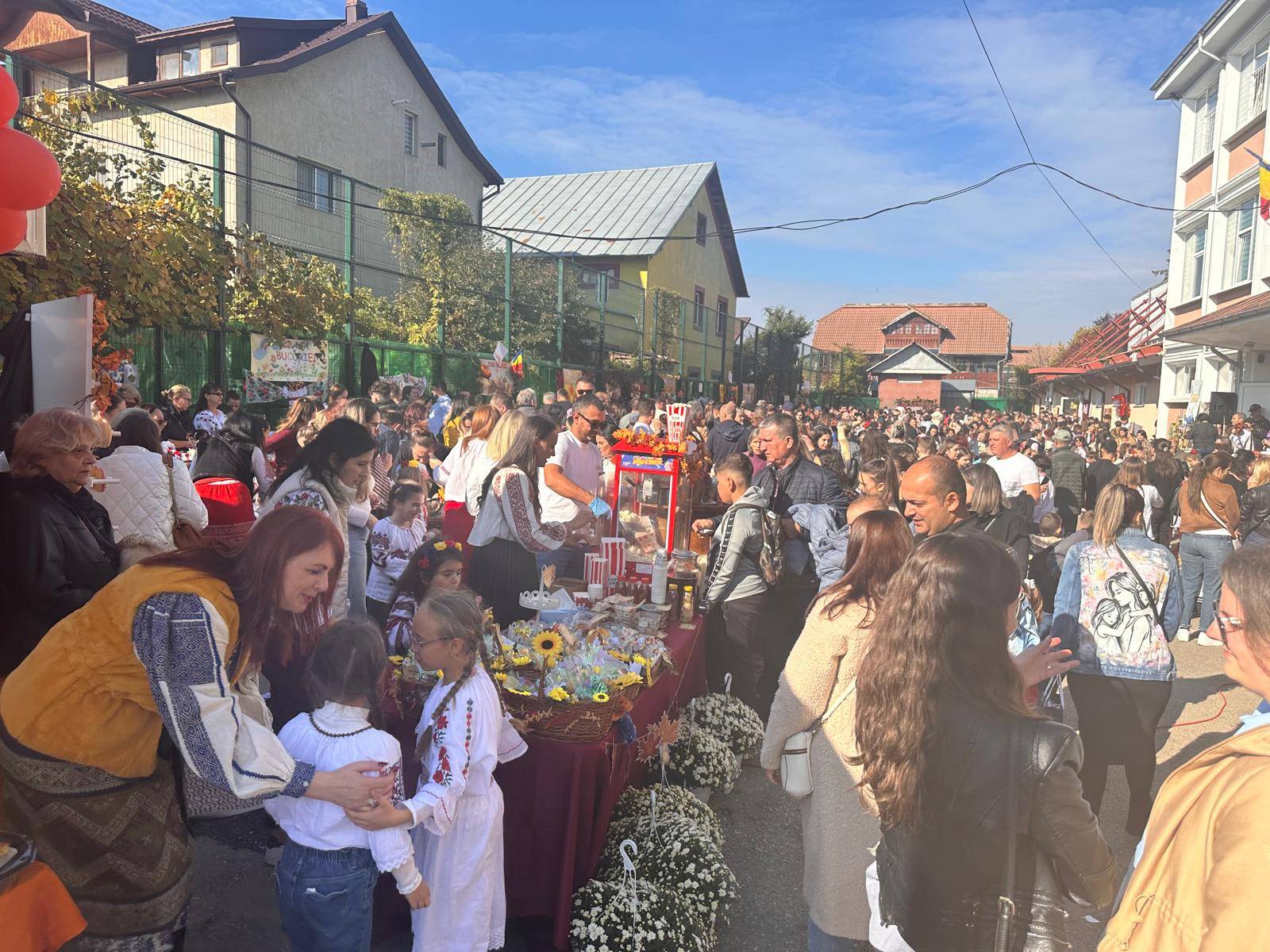 A fost nebunie la Școala nr.4 „Traian” Pitești!