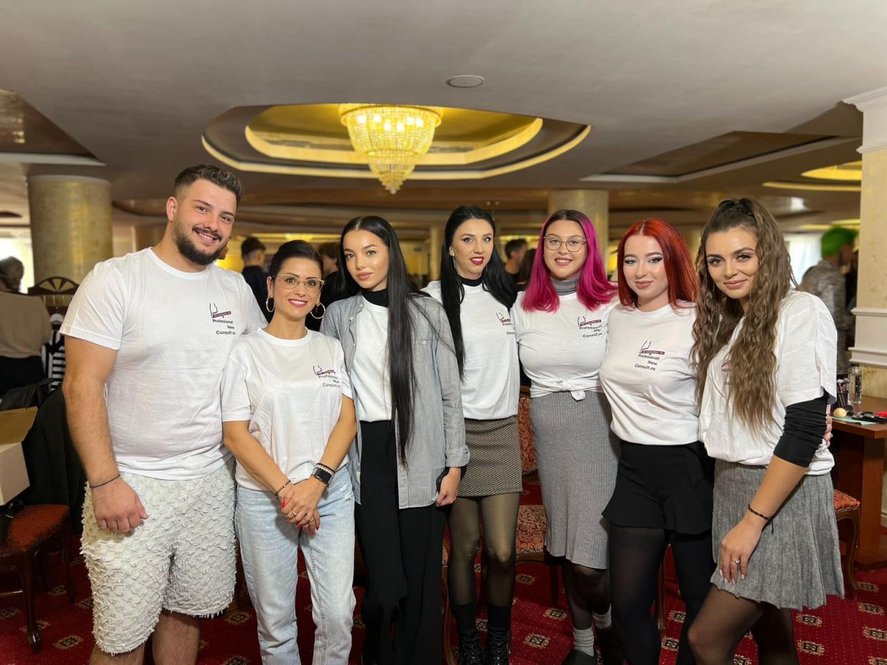 Cursanții de la Profesional New Consult, alături de Cătălin Botezatu