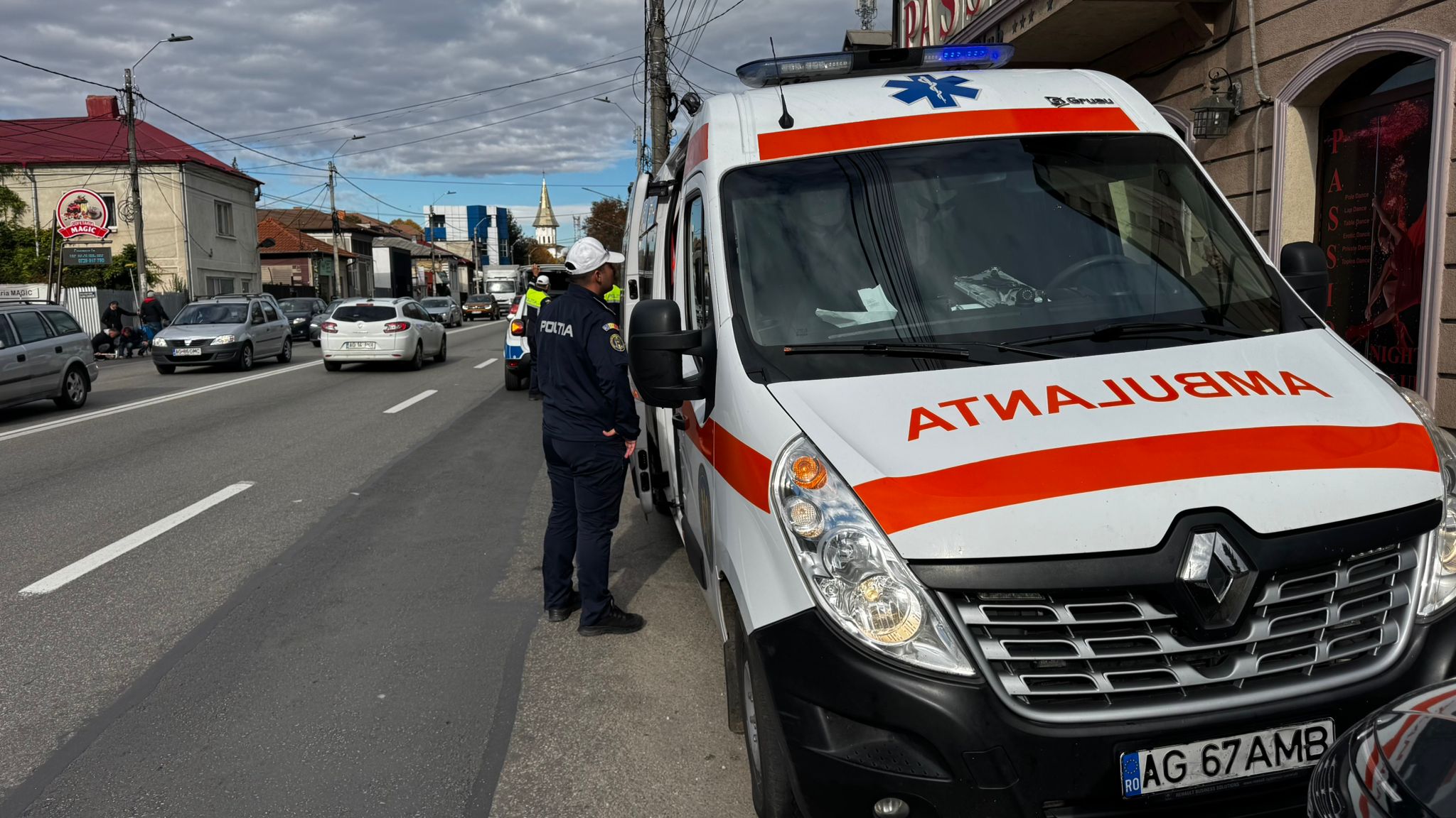 Exclusiv/Pitești. Șoferul unui autobuz Publlitrans a făcut infarct și a murit - Gesturi disperate ale călătorilor!