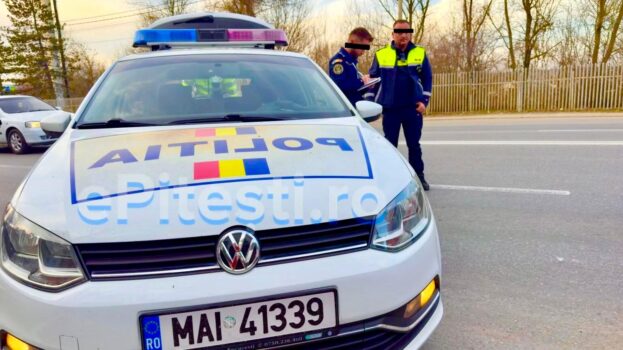 Sistem audio-video secret, găsit din greșeală într-un VW Polo de Poliție