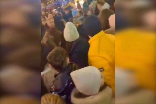 Bătaie în Târgul de Crăciun!