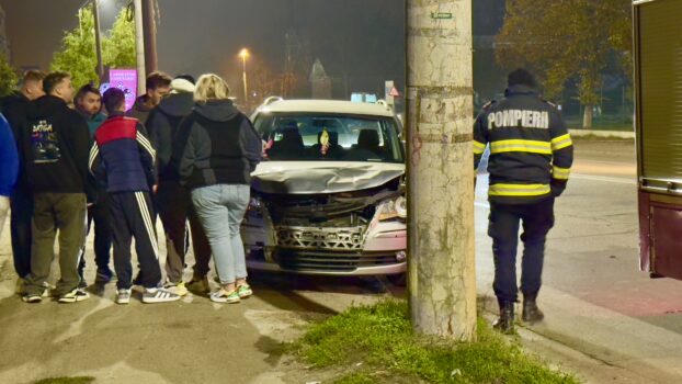 Pitești. Accident lângă Sala Sporturilor! Video de la fața locului